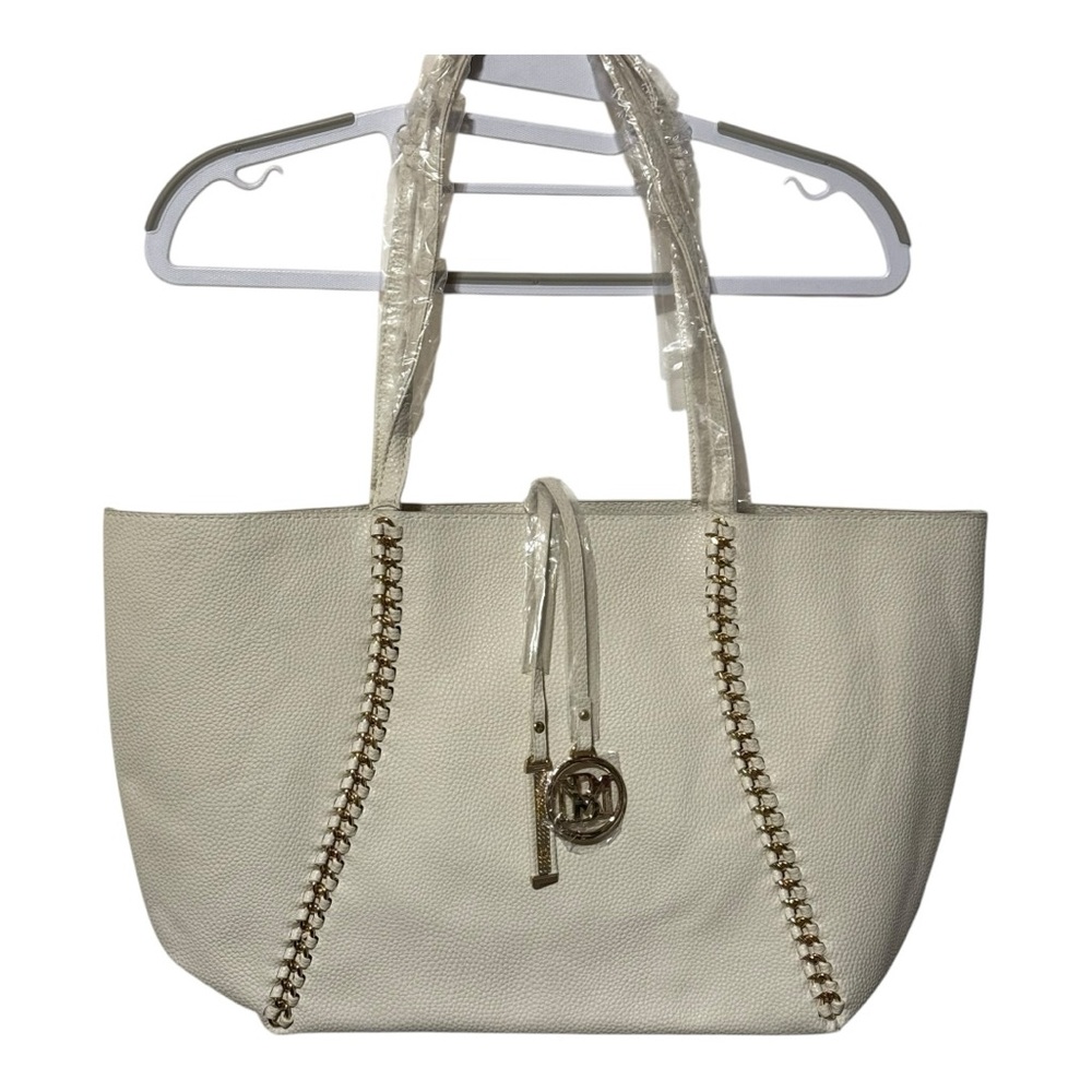 Badgley Mischka Off White Leather Shoulder Bag with Gold Chain Detail and Charm - Picture 6 of 7